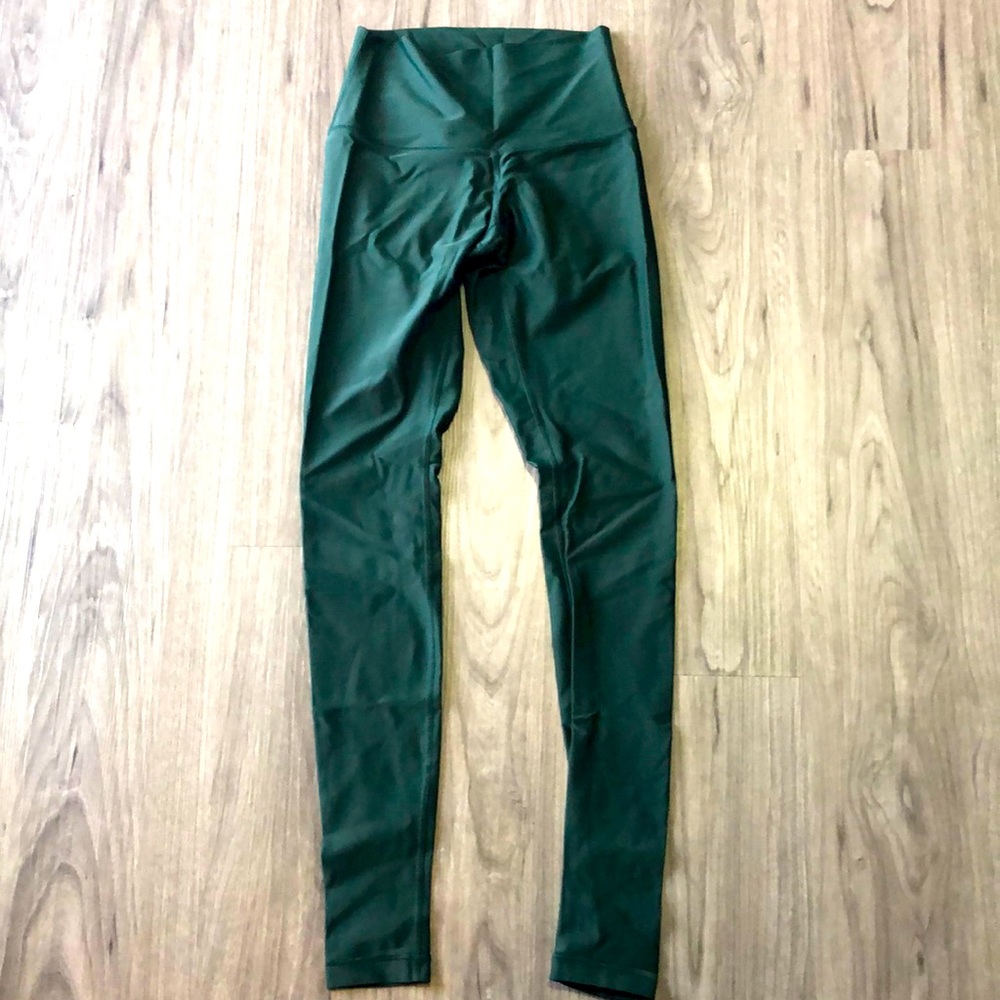 Lululemon Wunder Under